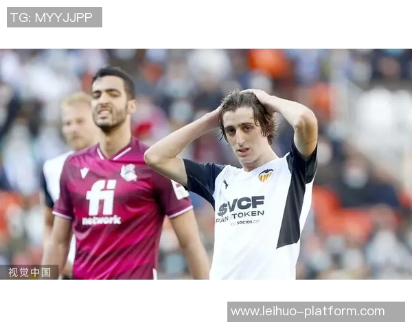 欧联杯焦点战AC米兰与莱比锡互交白卷争议判罚引发全场热议