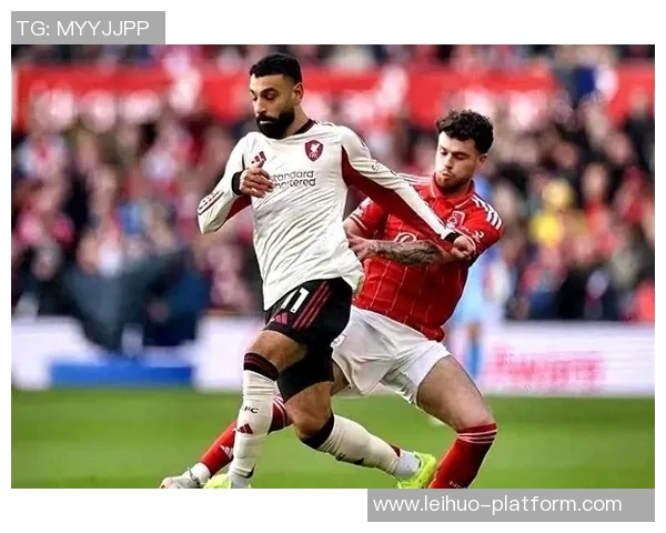 英超激战：里昂逆转AC米兰神扑瞬间引爆全场十大精彩进球回顾